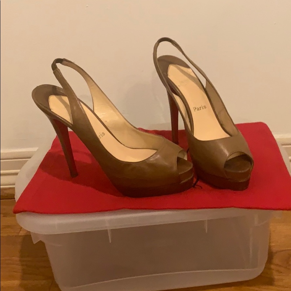 Christian Louboutin Lady Peep pumps
